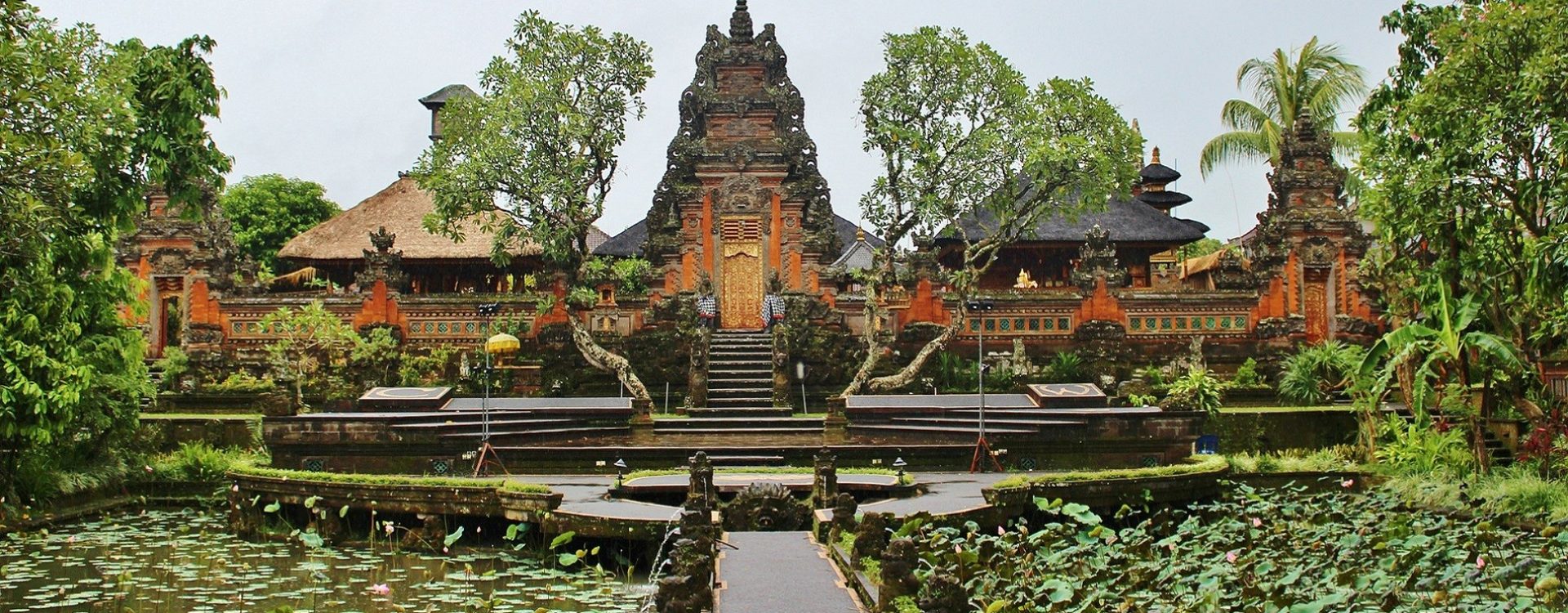 Odlučite se za putovanje na otok Bali i istražite brojne atrakcije koje definiraju Bali kao svjetsku top destinaciju.